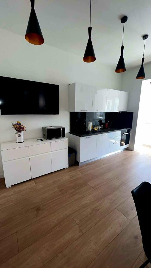 Stivi Luxury Apartments พูลา ภายนอก รูปภาพ