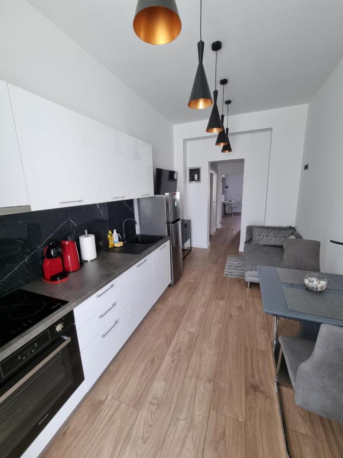 Stivi Luxury Apartments พูลา ภายนอก รูปภาพ